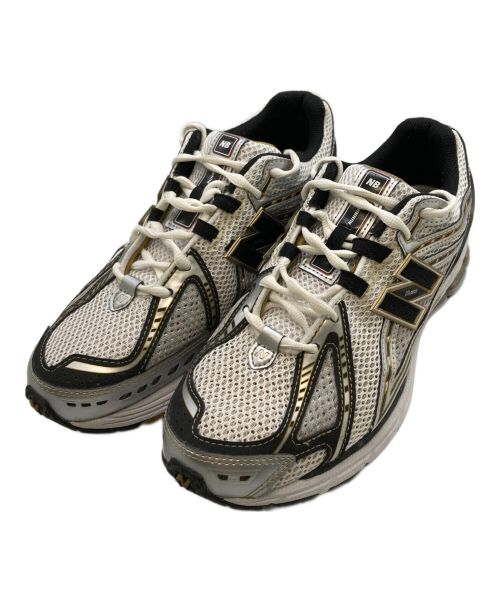 NEW BALANCE（ニューバランス）NEW BALANCE (ニューバランス) ローカットスニーカー ホワイト×グレー サイズ:JPN27.5㎝の古着・服飾アイテム