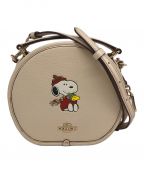 COACH×PEANUTSコーチ×ピーナッツ）の古着「キャンティーン　クロスボディ・スヌーピー カドル モチーフ」｜ベージュ