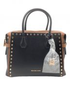 MICHAEL KORSマイケルコース）の古着「Mercer Medium Studded Leather Belted Satchel」｜ブラウン