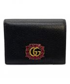 GUCCIグッチ）の古着「GGマーモント コンパクトウォレット」｜ブラック×レッド