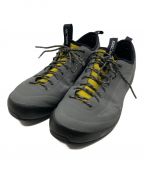 ARC'TERYXアークテリクス）の古着「ローカットスニーカー　Vibram　067884-303598」｜グレー×イエロー