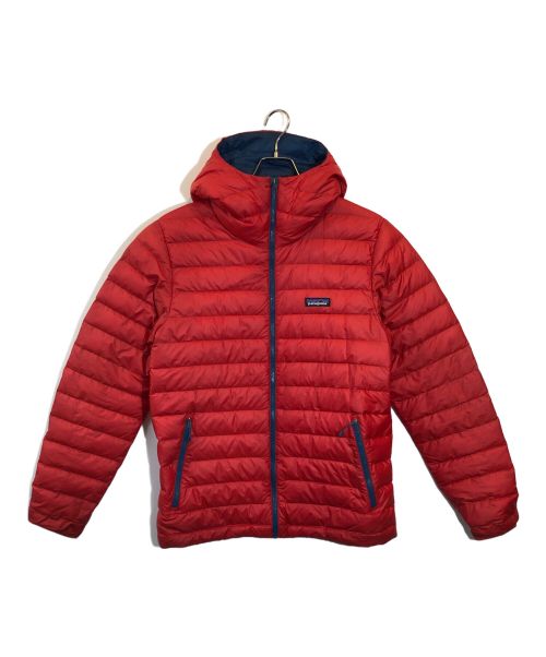 Patagonia（パタゴニア）Patagonia (パタゴニア) ダウンセーター フーディ レッド サイズ:SIZE Mの古着・服飾アイテム