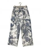 TAAKKターク）の古着「TRANSPARENT FLOWER CARGO PANTS」｜ブルー×ホワイト