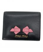 MIU MIUミュウミュウ）の古着「2つ折り財布」｜ブラック×ピンク