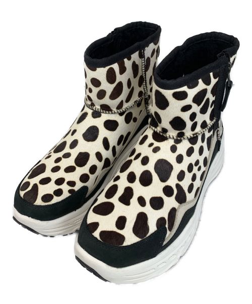 UGG（アグ）UGG (アグ) ブーツ UGG Classic Dalmatian ホワイト×ブラック サイズ:26.5cmの古着・服飾アイテム