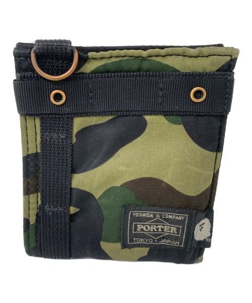 A BATHING APE（アベイシングエイプ）A BATHING APE (アベイシングエイプ) PORTER (ポーター) PORTER　1ST CAMO WALLET　2つ折り財布 グリーン×ブラックの古着・服飾アイテム