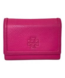 TORY BURCH（トリーバーチ）の古着「TORY BURCH 3つ折り財布」｜ショッキングピンク