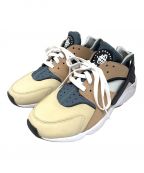 NIKEナイキ）の古着「NIKE IR HUARACHE スニーカー」｜ブラウン