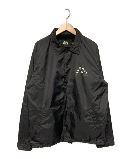 stussy（ステューシー）stussy (ステューシー) SOPH. (ソフネット) メッセージプリントナイロンコーチジャケット ブラック サイズ:Ｍの古着・服飾アイテム