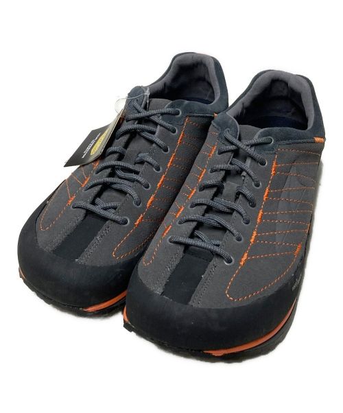 ALTRA（アルトラ）ALTRA (アルトラ) グラフトン ローカットスニーカー グレー サイズ:US8.5 未使用品の古着・服飾アイテム