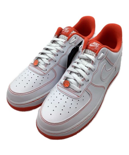 NIKE（ナイキ）NIKE (ナイキ) スニーカー(AIR FORCE 1 '07 LV8 EMB) ホワイト サイズ:28 未使用品の古着・服飾アイテム