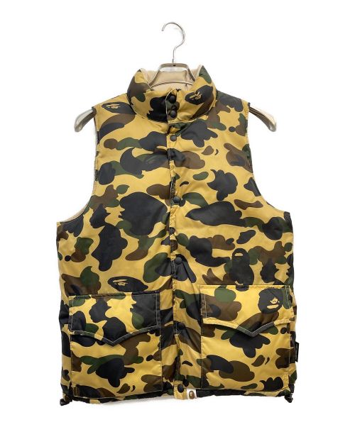 A BATHING APE（アベイシングエイプ）A BATHING APE (アベイシングエイプ) ダウンベスト ベージュ サイズ:Sの古着・服飾アイテム