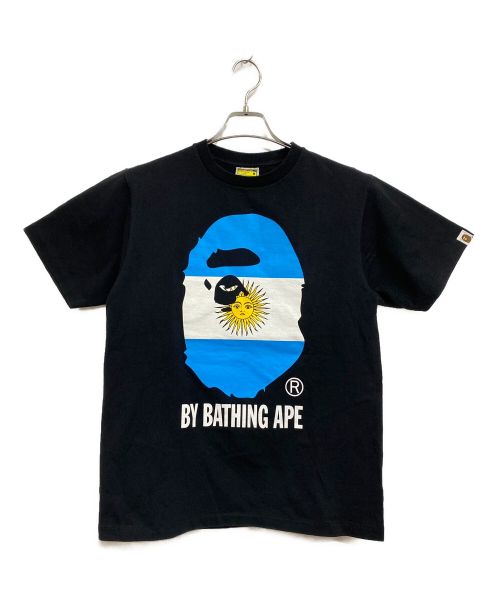 BAPE BY A BATHING APE（ベイプバイアベイシングエイプ）BAPE BY A BATHING APE (ベイプバイアベイシングエイプ) アルゼンチン ナンバリングTシャツ ブラック サイズ:Mの古着・服飾アイテム