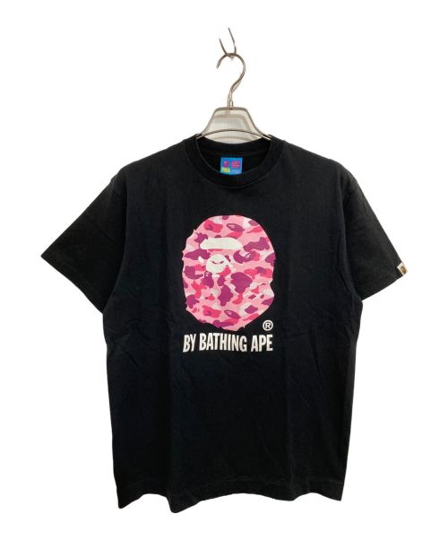 BAPE BY A BATHING APE（ベイプバイアベイシングエイプ）BAPE BY A BATHING APE (ベイプバイアベイシングエイプ) ABC CAMO BY BATHING APE TEE ピンクカモ×ブラック サイズ:SIZE Lの古着・服飾アイテム