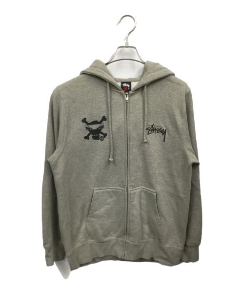 stussy（ステューシー）stussy (ステューシー) ロゴ入りジップパーカー グレー グレー サイズ:Mの古着・服飾アイテム