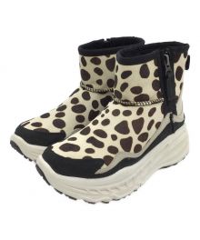 UGG（アグ）の古着「Classic Dalmatian」｜アイボリー