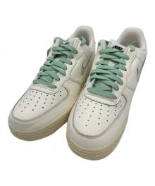 NIKE（ナイキ）の古着「AIR FORCE 1 '07 PRM VNTG SAIL/SAIL-ENAMEL GREEN-ALPHA ORANGE」｜ホワイト