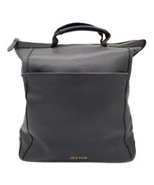 COLE HAAN（コールハーン）の古着「レザー コンバーチブル バックパック」｜ブラック