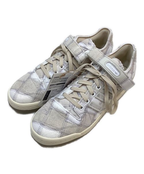 adidas（アディダス）adidas (アディダス) FORUM LOW ATOMS SH ホワイト×ベージュ サイズ:28.5 未使用品の古着・服飾アイテム