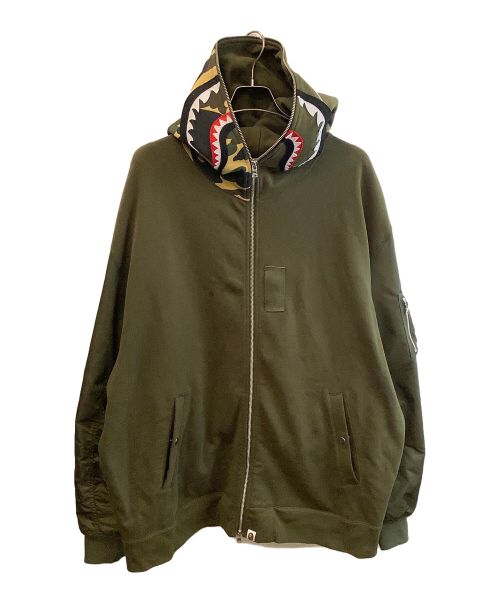 A BATHING APE（アベイシングエイプ）A BATHING APE (アベイシングエイプ) シャークパーカー オリーブ サイズ:3XLの古着・服飾アイテム