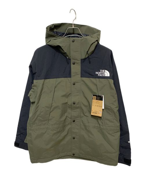 THE NORTH FACE（ザ ノース フェイス）THE NORTH FACE (ザ ノース フェイス) マウンテンライトジャケット カーキ×ブラック サイズ:L 未使用品の古着・服飾アイテム