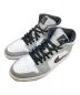 NIKE（ナイキ）の古着「スニーカー/エアジョーダン1 ミッド/AIR JORDAN1 MID」｜グレー×ホワイト