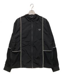 FRED PERRY（フレッドペリー）の古着「PIPED SHELL JACKET」｜ブラック