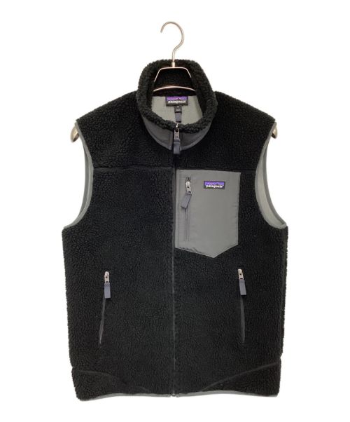 Patagonia（パタゴニア）Patagonia (パタゴニア) CLASSIC RETRO-X VEST（クラシック レトロエックス ベスト) ブラック サイズ:Mの古着・服飾アイテム