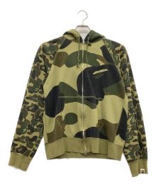 A BATHING APE（アベイシングエイプ）の古着「ジップパーカー」｜グリーン