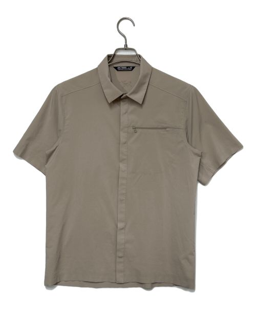 ARC'TERYX（アークテリクス）ARC'TERYX (アークテリクス) SKYLINE SS SHIRT ベージュ サイズ:SIZE Sの古着・服飾アイテム