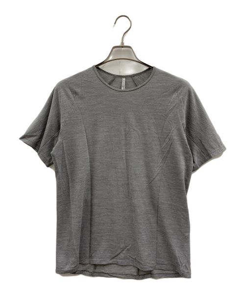 ARC'TERYX VEILANCE（アークテリクス ヴェイランス）ARC'TERYX VEILANCE (アークテリクス ヴェイランス) Tシャツ グレー サイズ:Mの古着・服飾アイテム