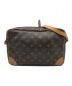 LOUIS VUITTON (ルイ ヴィトン) ポシェット：30000円