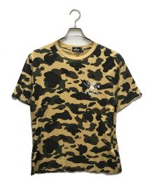 A BATHING APE×STUSSY（アベイジングエイプ×ステューシー）の古着「Tシャツ」｜ベージュ