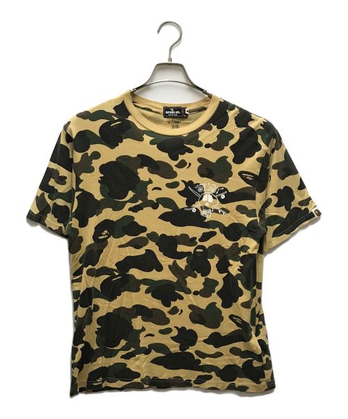 A BATHING APE×STUSSY（アベイジングエイプ×ステューシー）A BATHING APE×STUSSY (アベイジングエイプ×ステューシー) Tシャツ ベージュ サイズ:Mの古着・服飾アイテム