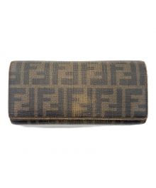 FENDI（フェンディ）の古着「三つ折り長財布」｜ブラウン