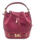 MICHAEL KORS（マイケルコース）の古着「Reed Medium Pebbled Leather Bucket Bag」｜ショッキングピンク