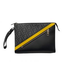 FENDI（フェンディ）の古着「クラッチバッグ」｜ブラック