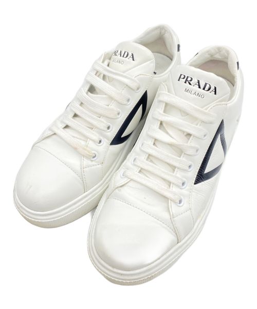 PRADA（プラダ）PRADA (プラダ) ローカットスニーカー ホワイト サイズ:36 1/2の古着・服飾アイテム