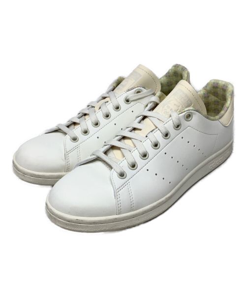 adidas（アディダス）adidas (アディダス) STAN SMITH オフホワイト ホワイト サイズ:25.5cmの古着・服飾アイテム