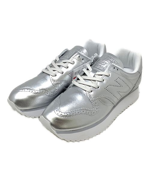 NEW BALANCE（ニューバランス）NEW BALANCE (ニューバランス) スニーカー	NEW BALANCE（ニューバランス）　WL520ME シルバー サイズ:24㎝ 未使用品の古着・服飾アイテム