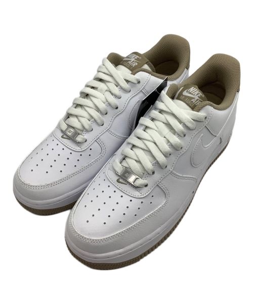 NIKE（ナイキ）NIKE (ナイキ) AIR FORCE 1 07 ホワイト×ベージュ サイズ:US8.5 未使用品の古着・服飾アイテム