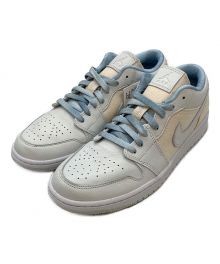 NIKE（ナイキ）の古着「AIR JORDAN 1 LOW SE」｜ライトブルー×ホワイト×ベージュ