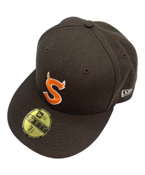 New Era（ニューエラ）New Era (ニューエラ) Supreme (シュプリーム) キャップ オレンジ×ブラウン サイズ:58.7cmの古着・服飾アイテム