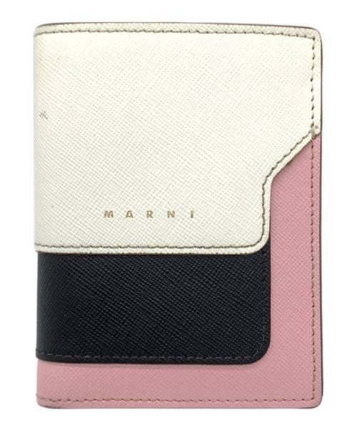 MARNI（マルニ）MARNI (マルニ) 2つ折り財布 ピンク×ホワイトの古着・服飾アイテム