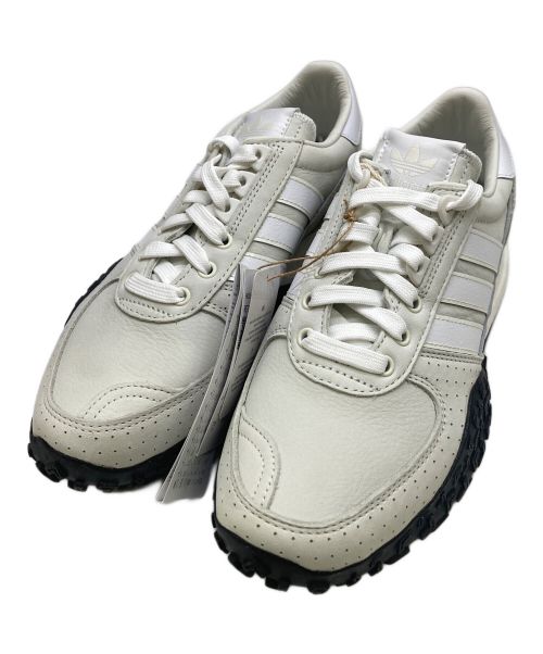 adidas（アディダス）adidas (アディダス) スニーカー Retropy E5 W.R.P アイボリー×ブラック サイズ:US 7 1/2 未使用品の古着・服飾アイテム