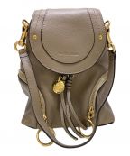 SEE BY CHLOEシーバイクロエ）の古着「SMALL OLGA LEATHER BACKPACK」｜グレージュ