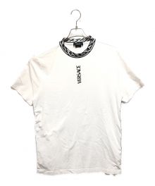 VERSACE（ヴェルサーチ）の古着「ロゴプリントTシャツ」｜ホワイト