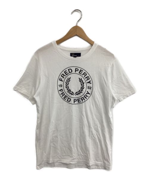 FRED PERRY（フレッドペリー）FRED PERRY (フレッドペリー) 半袖Tシャツ ホワイト サイズ:Mの古着・服飾アイテム