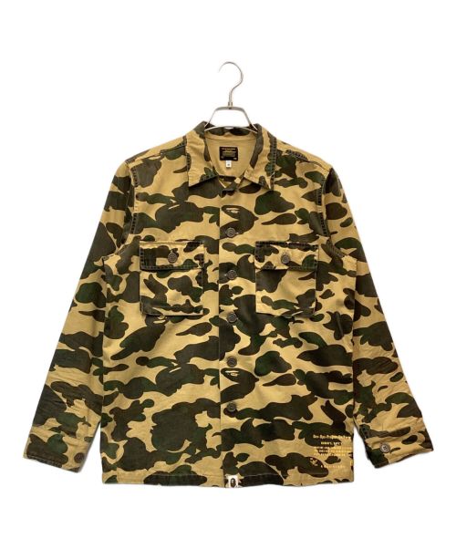 A BATHING APE（アベイシングエイプ）A BATHING APE (アベイシングエイプ) シャツ ベージュ サイズ:Mの古着・服飾アイテム