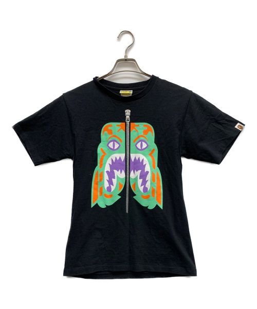 A BATHING APE（アベイシングエイプ）A BATHING APE (アベイシングエイプ) Tシャツ ブラック サイズ:Sの古着・服飾アイテム